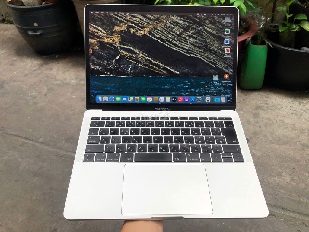 MacBook Pro 2017 13'' Silver/Core I5 /8GB /256GB