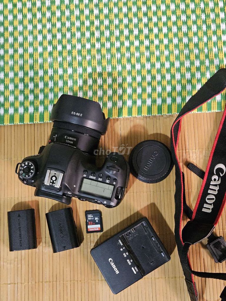 Máy ảnh Canon EOS 6D, lens 50mm stm. Mua bán Máy ảnh, Máy quay tại Quận Hà Đông Hà Nội được đăng bởi Vũ Trường hình 1