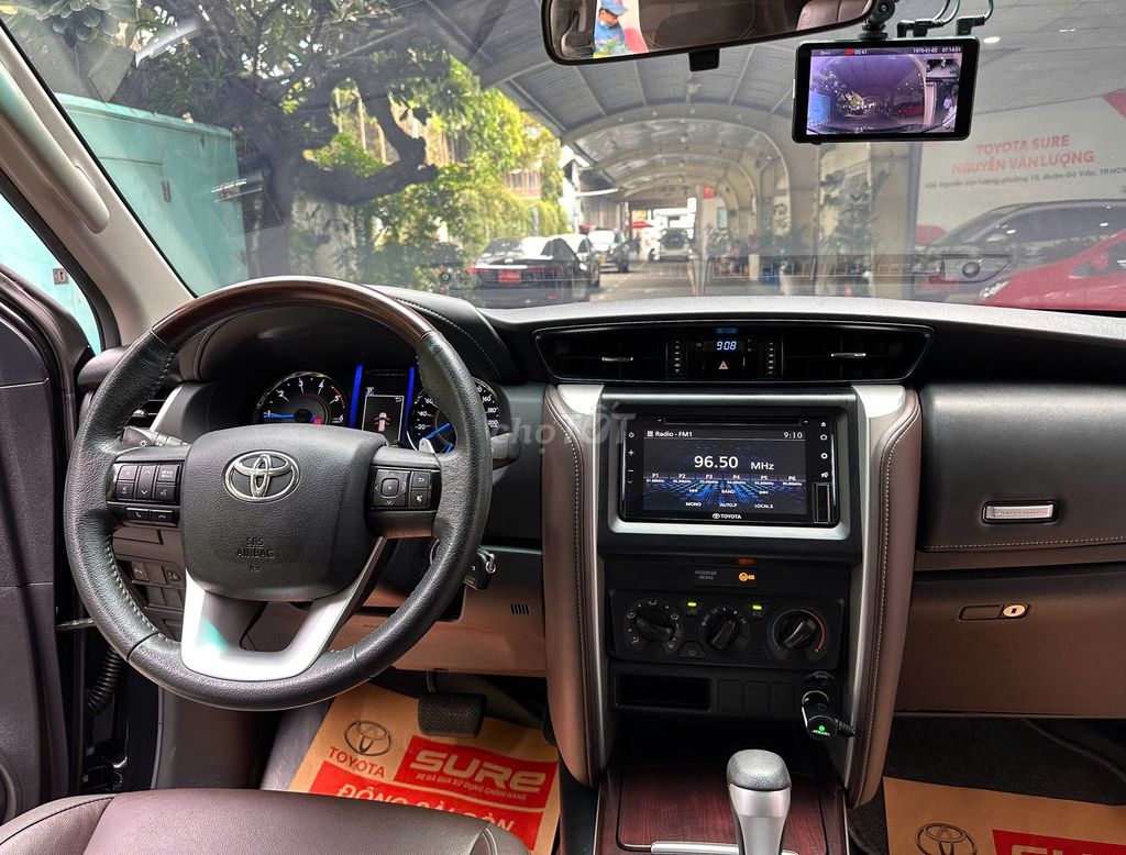 Fortuner dầu tự động 1 chủ mua mới (GIÁ CÒN GIẢM). Mua bán Ô tô tại Quận Gò Vấp Tp Hồ Chí Minh được đăng bởi Nguyễn Phi Trường Vũ hình 9