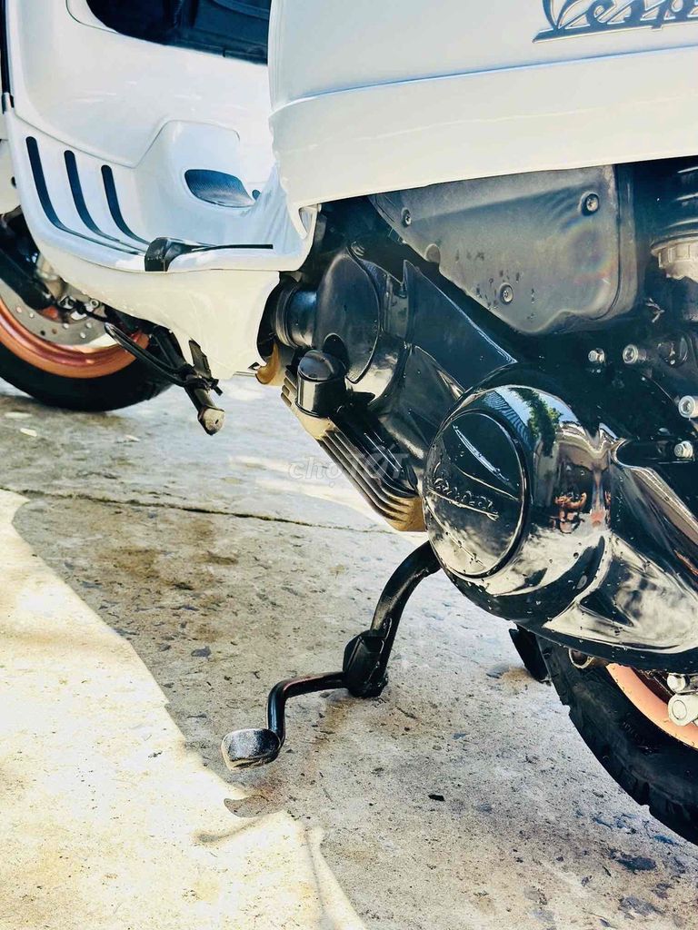 Piaggio Vespa LX 125CC 2012 Trắng. Mua bán Xe máy tại Quận 12 Tp Hồ Chí Minh được đăng bởi Ta Thanh Thai hình 5