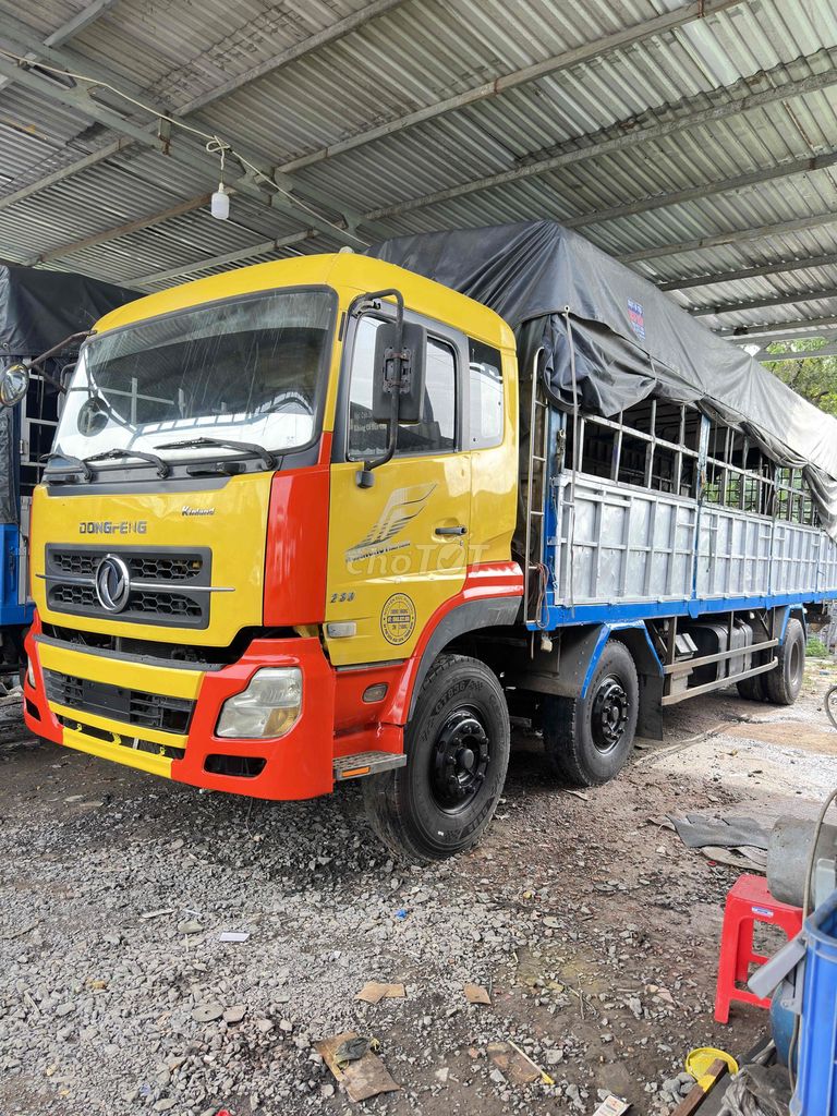 đongfeng 2 dí cầu đời 2014 dài 9m8 cao 4. Mua bán Xe tải, xe ben tại Thành phố Dĩ An Bình Dương được đăng bởi mạnh phát hình 4
