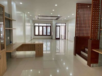 Аренда · 6 комн. · 150 м² · Thành phố Thủ Đức, ул. Đường Đỗ Xuân Hợp
