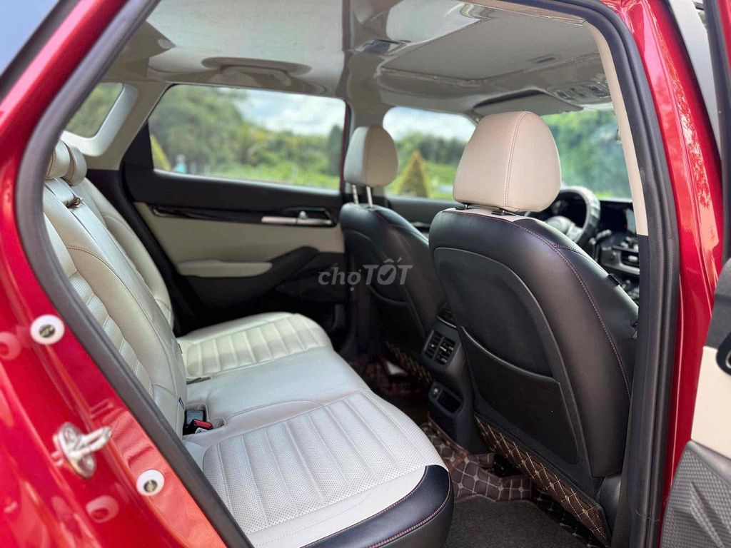 Kia Seltos 2023 Premium 1.4AT - 22000 km - Hãng. Mua bán Ô tô tại Quận Cái Răng Cần Thơ được đăng bởi Xe Hơi Cần Thơ hình 11