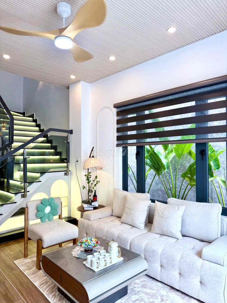 bán nhà 4 tầng kiệt Lâm Hoành sau lưng Võ Nguyên Giáp