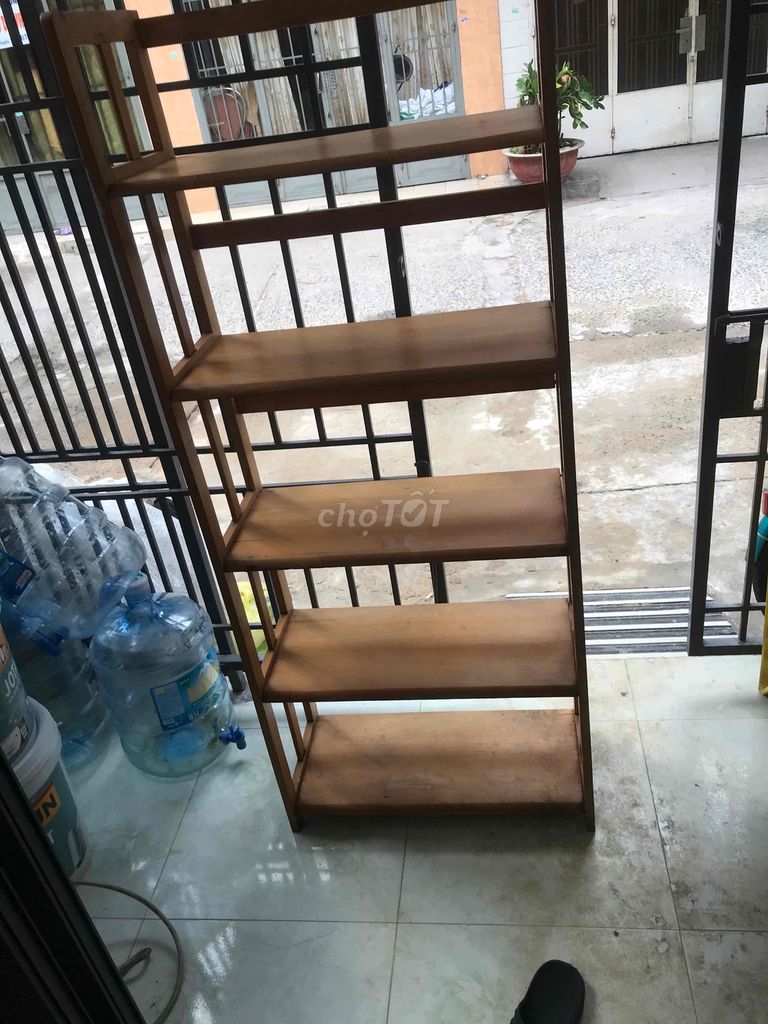 Kệ giày gỗ 5 tầng 1m4x60cmx30cm mới 90%. Mua bán Tủ, kệ gia đình tại Quận Tân Phú Tp Hồ Chí Minh được đăng bởi Nguyenngocphuoc hình 1