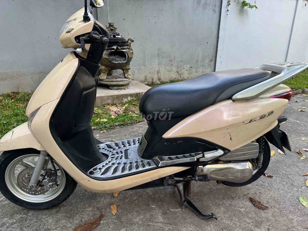 Honda Lead 2011 Đá Chống Tắt Máy. Mua bán Xe máy tại Quận Gò Vấp Tp Hồ Chí Minh được đăng bởi Cầm Đồ Cường Phát hình 2