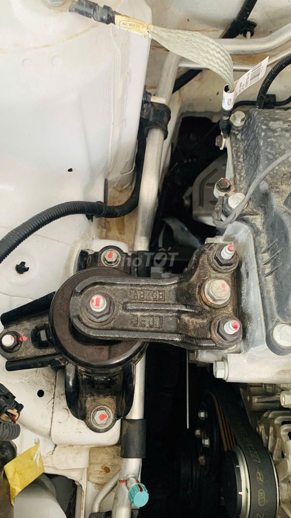 Kia Soluto 1.4 AT Delux 2024 màu trắng. Mua bán Ô tô tại Quận Cẩm Lệ Đà Nẵng được đăng bởi Nguyễn Đức Trưởng hình 9