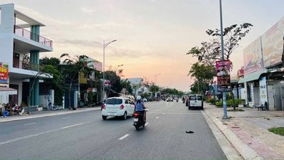 BÁN ĐẤT PHƯỚC NGUYÊN THÀNH PHỐ BÀ RỊA VŨNG TÀU. Mua bán đất tại Thành phố Bà Rịa Bà Rịa - Vũng Tàu được đăng bởi ĐẶNG SỸ NAM