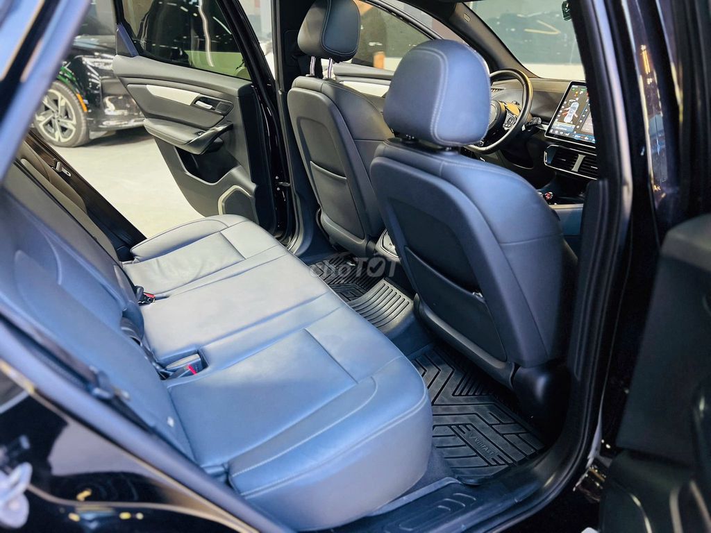 VINFAST VF8 PLUS – XE LƯỚT CHUẨN ĐẸP, SẴN XE GIAO. Mua bán Ô tô tại Quận Long Biên Hà Nội được đăng bởi Phạm Thị Hương hình 4