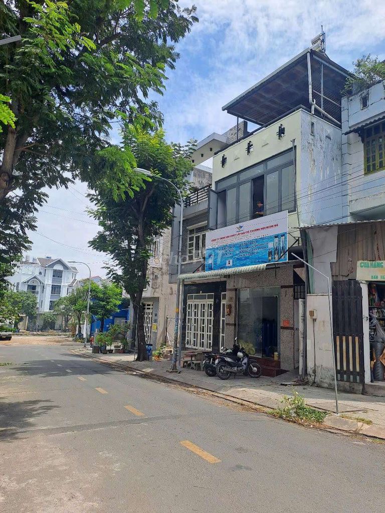 Tuyển nhân viên lắp đặt