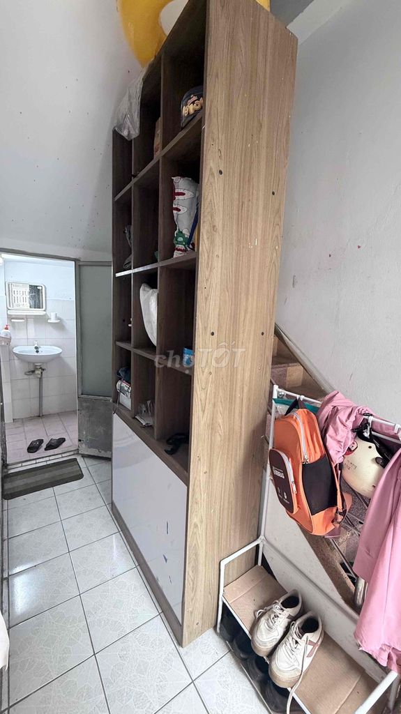 Kệ sách gỗ ván chống ẩm vân gỗ 1.1m. Mua bán Tủ, kệ gia đình tại Quận Hải Châu Đà Nẵng được đăng bởi HNT DVC hình 1