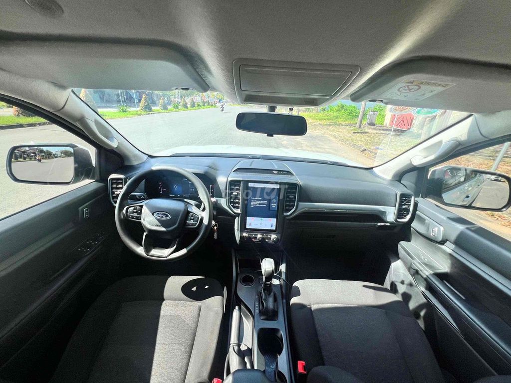 Ford Ranger XLS 1 Cầu 2024 48.000 km Trắng Hãng. Mua bán Ô tô tại Quận Ninh Kiều Cần Thơ được đăng bởi Xe Hơi Cần Thơ hình 11