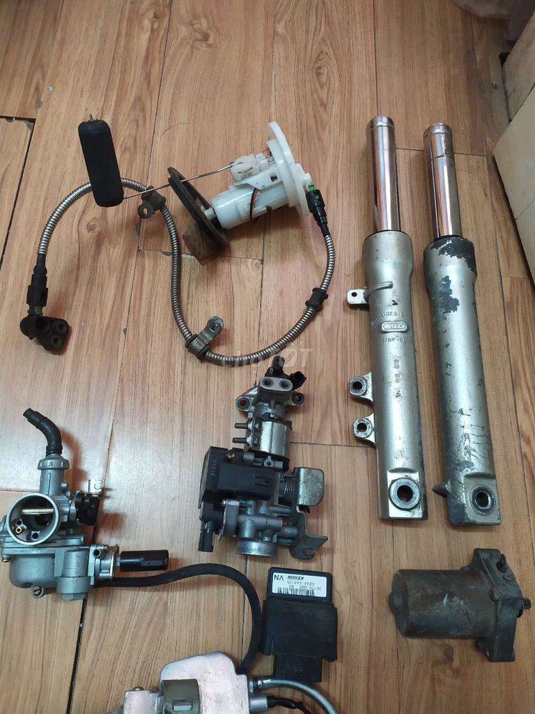 Đồ tháo xe LEAD 110cc xịn.. Mua bán Phụ tùng xe tại Quận Hai Bà Trưng Hà Nội được đăng bởi HÀ hình 1