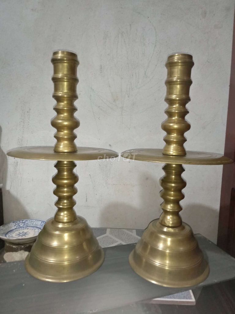 Chân đèn Đồng Vàng cao 40cm. Mua bán Đèn tại Huyện Trà Ôn Vĩnh Long được đăng bởi Thuan Truong hình 1