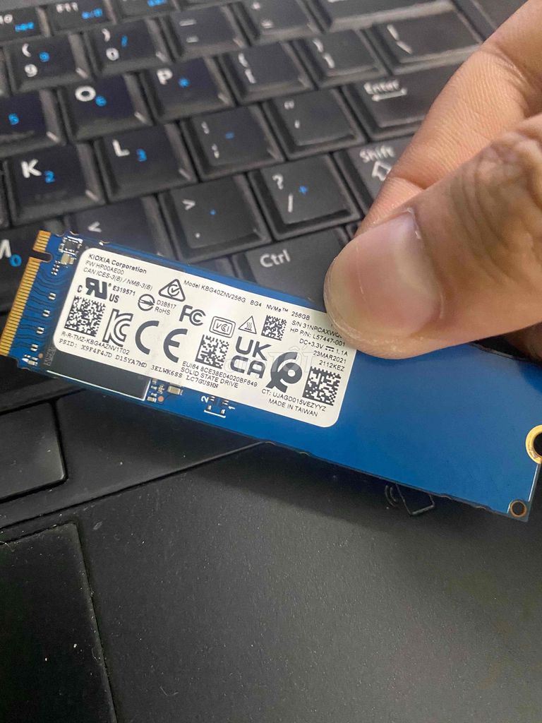 SSD M2 Nvme 256G hàng zin us sẵn Win 10 Pro