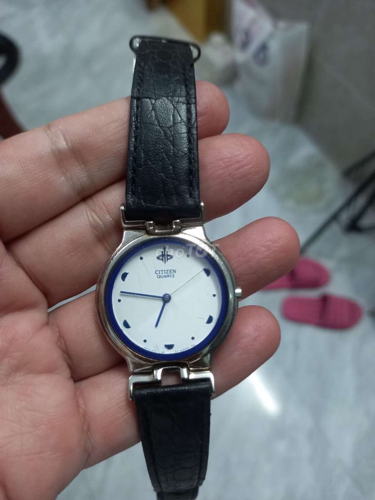 Đồng hồ Citizen máy vàng size nữ 31mm, chống nước