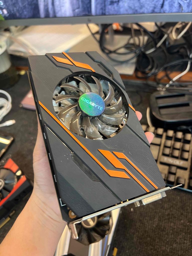 Card màn hình Gigabyte GT 1030 2GB GDDR5. Mua bán Linh kiện (RAM, Card...) tại Quận Phú Nhuận Tp Hồ Chí Minh được đăng bởi tiến tài 770 nguyễn kiệm p4 quận phú nhuận hình 1
