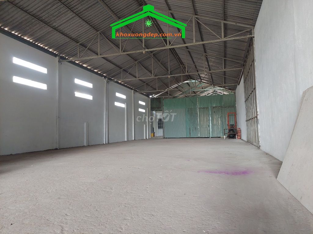 Cho thuê kho xưởng 764 m2 sạch đẹp đường QL50, Đa Phước, Bình Chánh