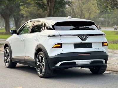 VF6 Plus Vin 2025 sẵn xe giao ngay. Mua bán Ô tô tại Quận Đống Đa Hà Nội được đăng bởi HUY BÁCH