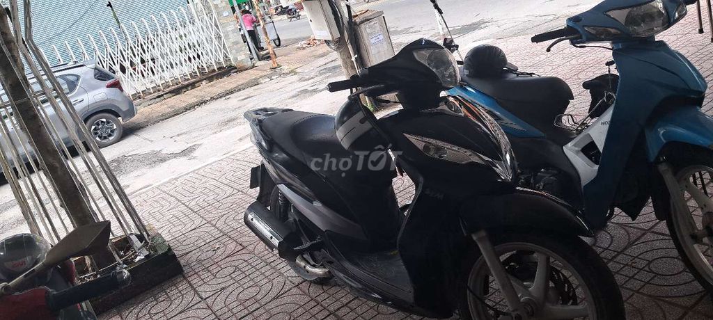 Xe hãng SYM , Shark  ,máy êm , giao cavet,. Mua bán Xe máy tại Quận Ninh Kiều Cần Thơ được đăng bởi Kim ngân cầu cồn khương cần thơ hình 1