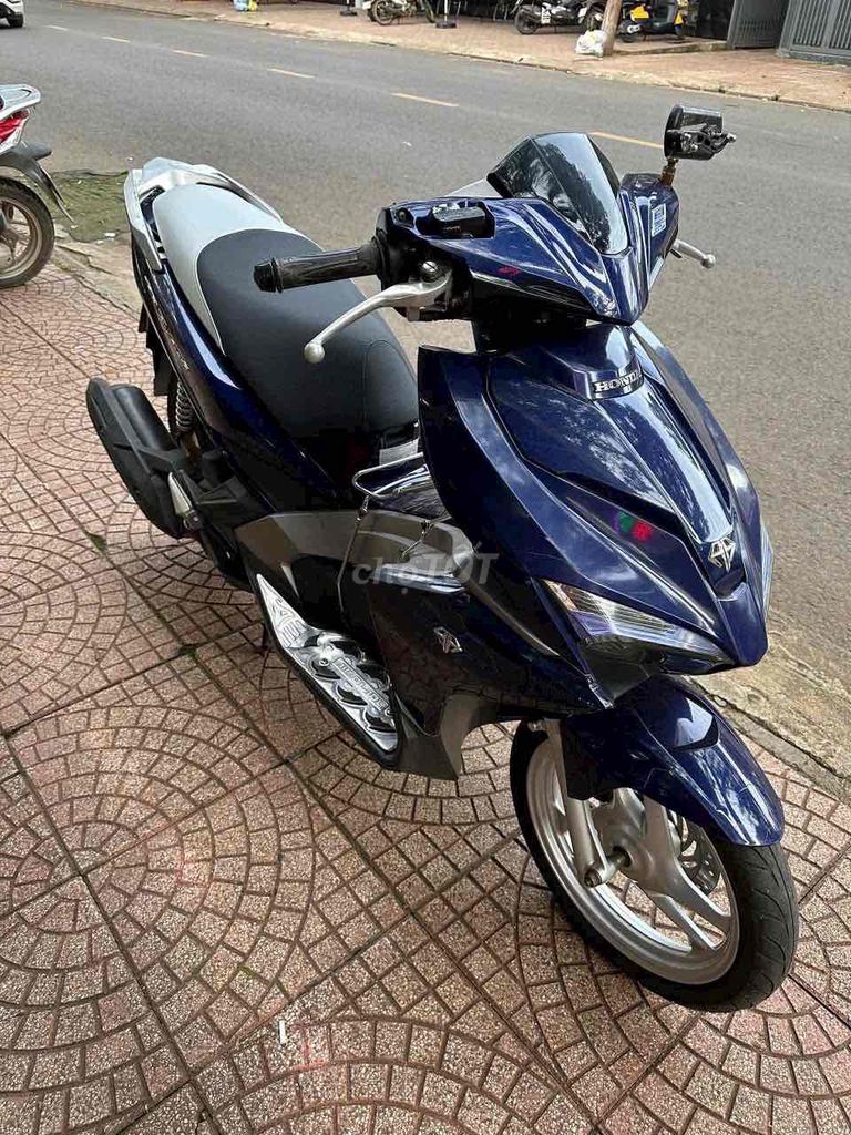 honda Airbalde Fi xanh - xe phố. Mua bán Xe máy tại Thành phố Buôn Ma Thuột Đắk Lắk được đăng bởi cầm đồ nguyễn phương hình 3