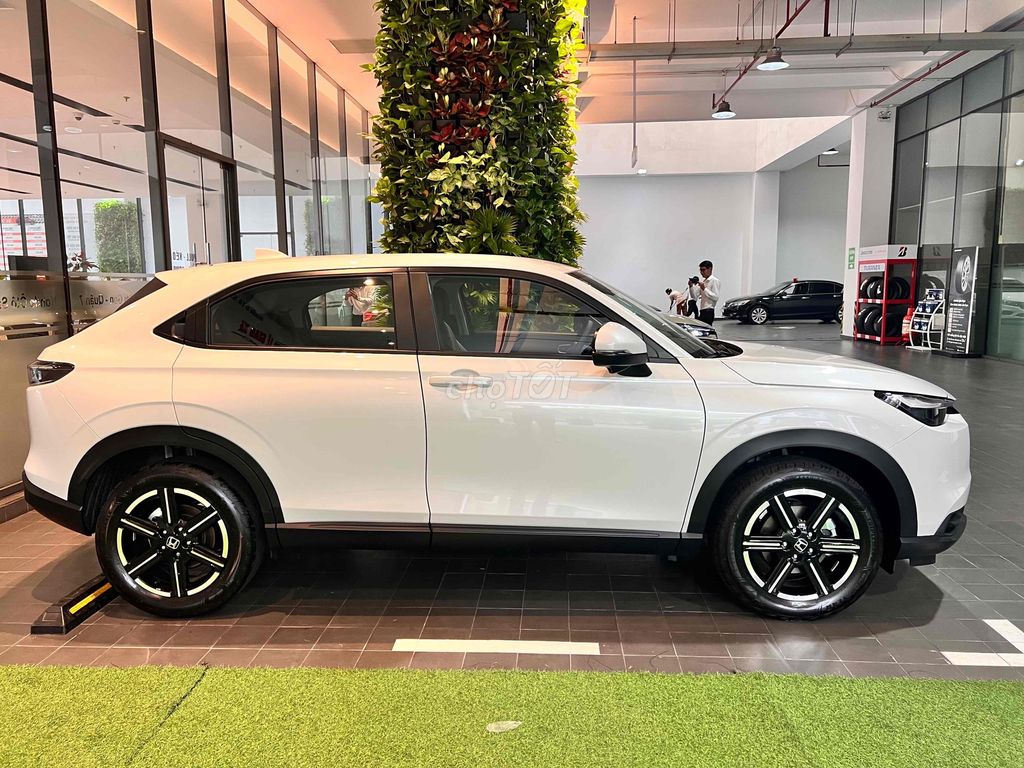 Honda HR-V 2025 L xe sẵn giao ngay. Mua bán Ô tô tại Quận 7 Tp Hồ Chí Minh được đăng bởi Đại lý Ô tô Honda Quận 7 hình 7