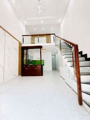 Nhà SHR 42M2, Trệt Lửng, Gần Chợ UBND Xã Đông Thạnh, Giáp Quận 12.