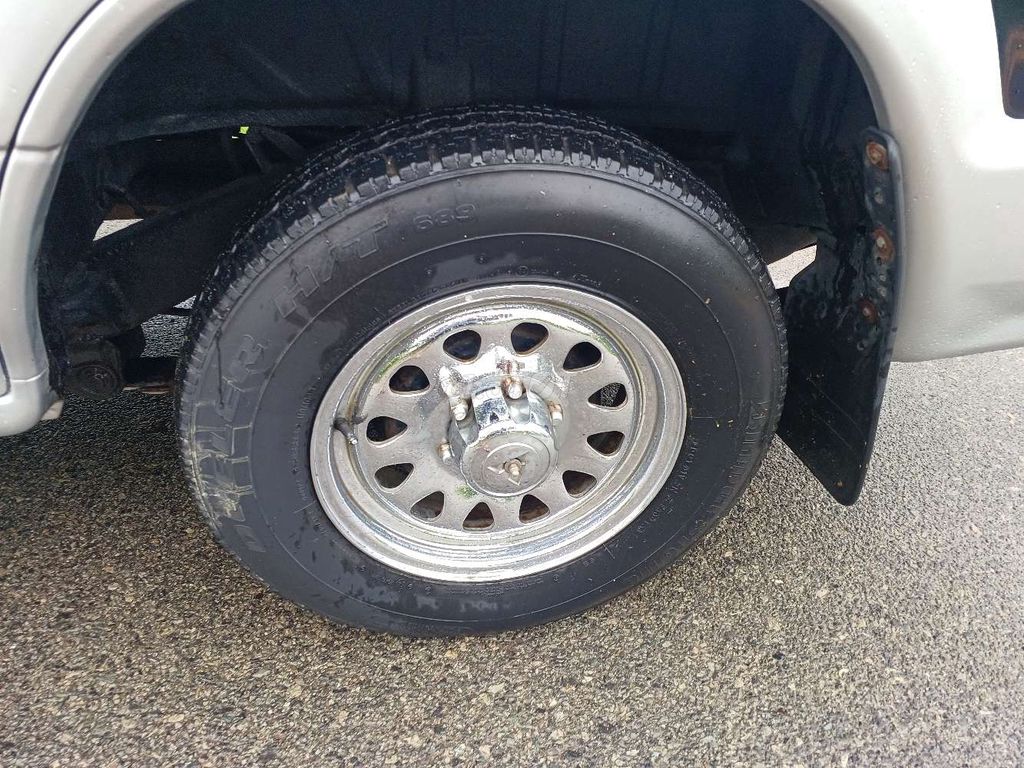 Mitsubitshi pạero sx 2002 2 câu 4 x 4. Mua bán Ô tô tại Huyện Long Điền Bà Rịa - Vũng Tàu được đăng bởi oto  ngô gia phat vung tau hình 18