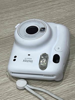 Fujifilm Instax Mini 11 trắng (tặng kèm CASE)