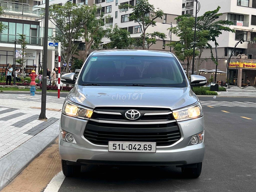 Cần Bán Toyota Innova 2017 2.0E - 43000 km