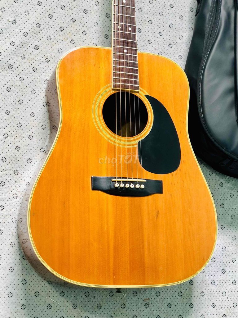 Guitar Morris W-25 made in Japan âm rất hay.