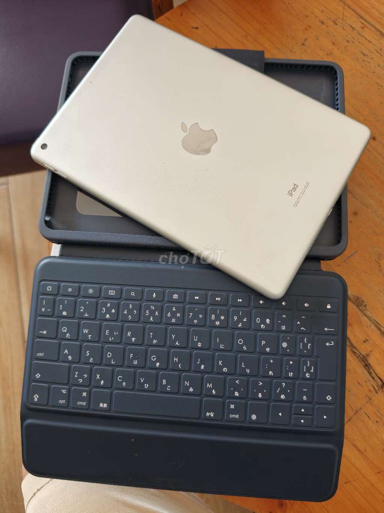Apple iPad Gen 7 32GB Bạc 99%. Mua bán Máy tính bảng tại Huyện Cư M'gar Đắk Lắk được đăng bởi Lê Hiếu 94 hình 1