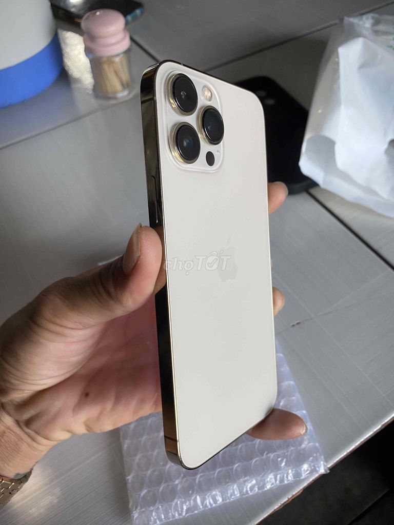 Apple iPhone 13 Pro Max 256GB Vàng Đã sử dụng. Mua bán Điện thoại tại Huyện Ngọc Hiển Cà Mau được đăng bởi Nguyen hình 1