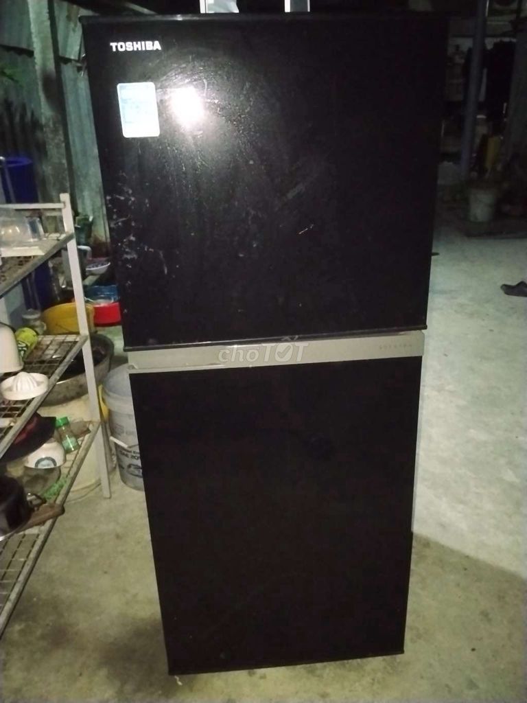 Tủ lạnh Toshiba GR-A25VM Đen. Mua bán Tủ lạnh tại Huyện Cần Đước Long An được đăng bởi Nguyễn Cường hình 1