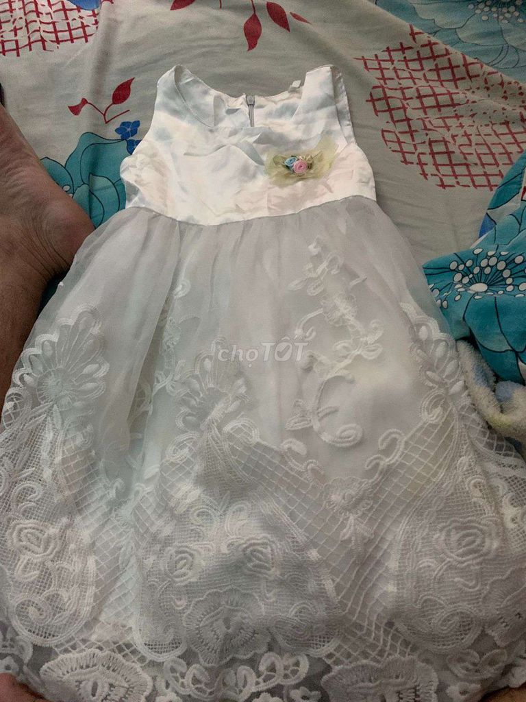 Đầm Nữ Trẻ em Trắng 4-5 tuổi. Mua bán Mẹ và bé tại Thành phố Bà Rịa Bà Rịa - Vũng Tàu được đăng bởi David Thai hình 1