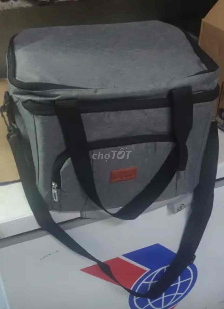 Túi giữ nhiệt lớn dùng trên xe hơi