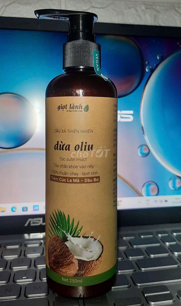 Dầu Xả Thiên Nhiên Dừa Oliu GIỌT LÀNH; 250ml.