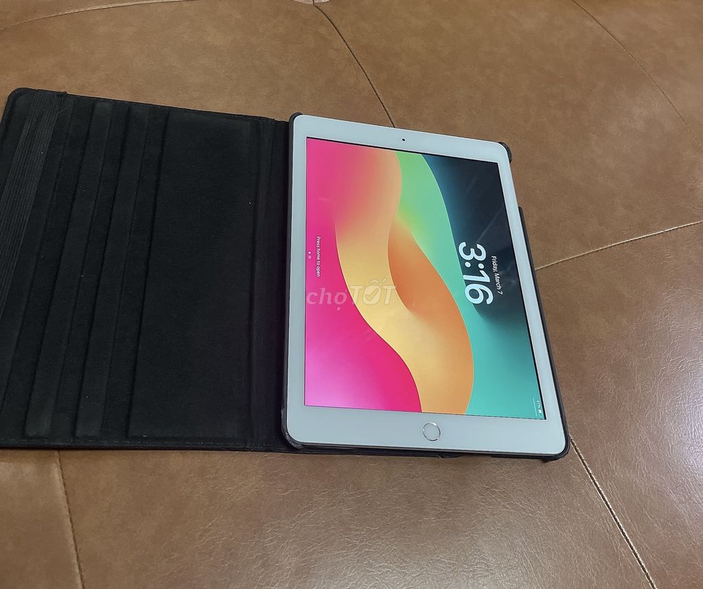 IPAD GEN6 Rentina 128Gb máy đẹp tậng bao da giá rẻ