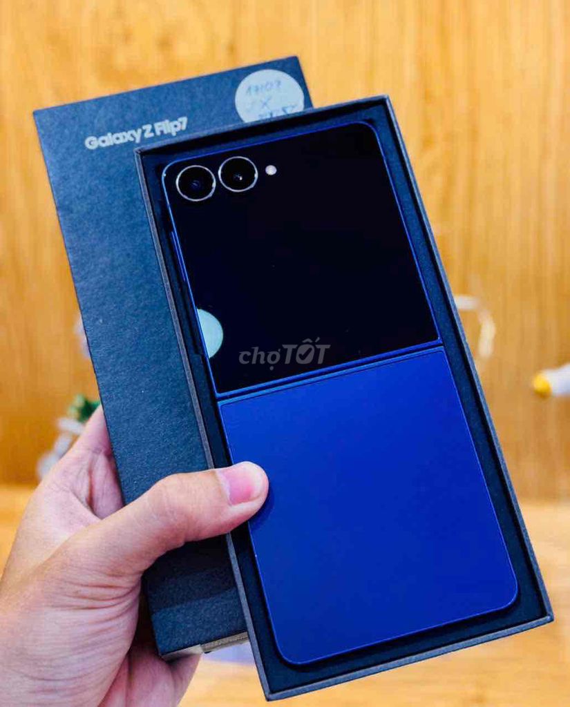 Samsung Z Flip7 256GB BH Care+ 8/2027. Mua bán Điện thoại tại Quận 10 Tp Hồ Chí Minh được đăng bởi Trần Như Ngọc hình 1