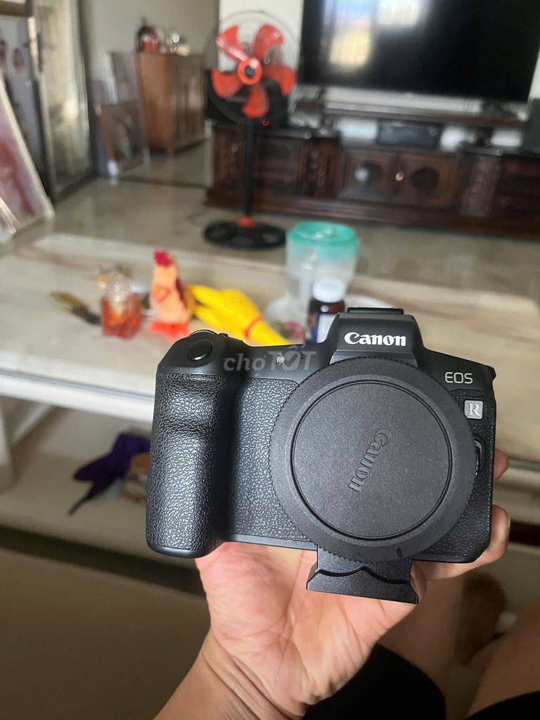 Bán body canon R( k kèm ngàm nhé ) còn khá đẹp. Mua bán Máy ảnh, Máy quay tại Quận Hải An Hải Phòng được đăng bởi Mạc Long hình 1