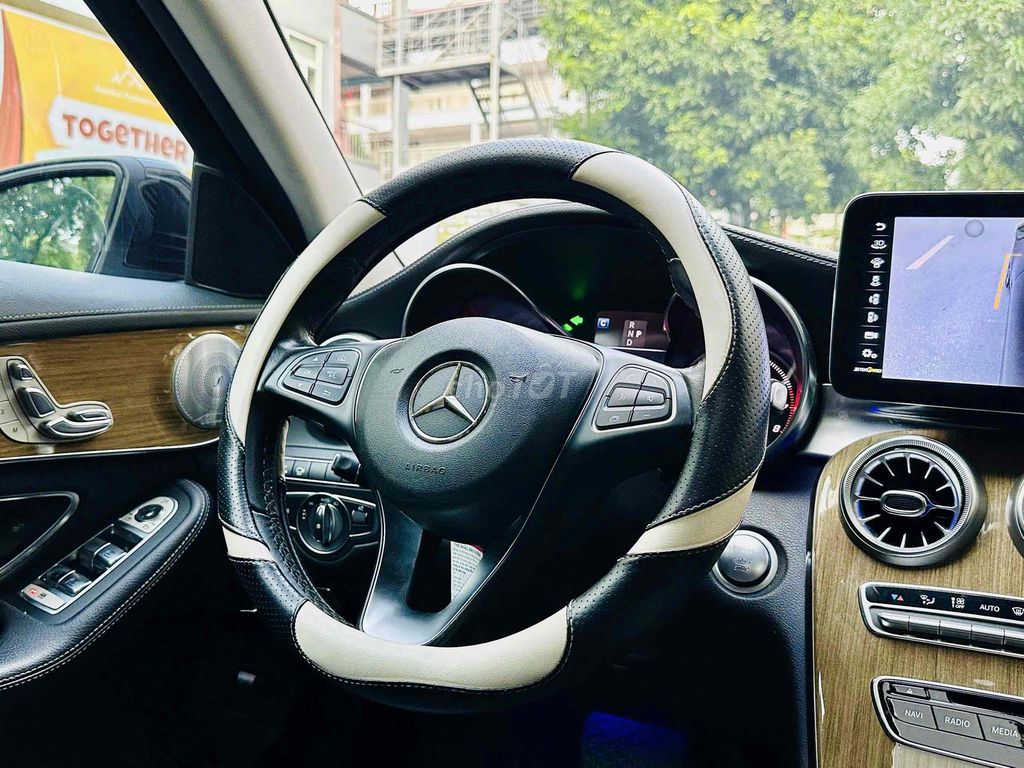 Mercedes C250 Exclusive 2018 màu đen siêu đẹp. Mua bán Ô tô tại Quận Cầu Giấy Hà Nội được đăng bởi Cao Quý hình 13