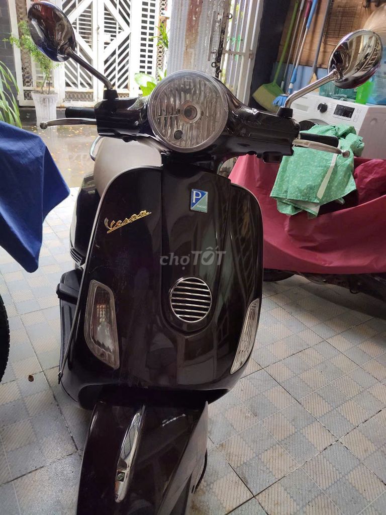 Piaggio Vespa 125 2011 Коричневый