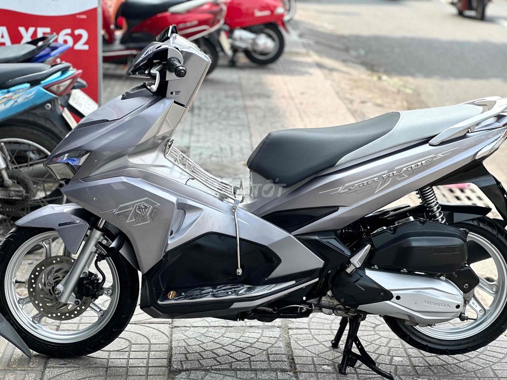 Honda Air Blade 2019 Siêu nhân Bạc. Mua bán Xe máy tại Quận Bình Thạnh Tp Hồ Chí Minh được đăng bởi Chương Decal hình 3