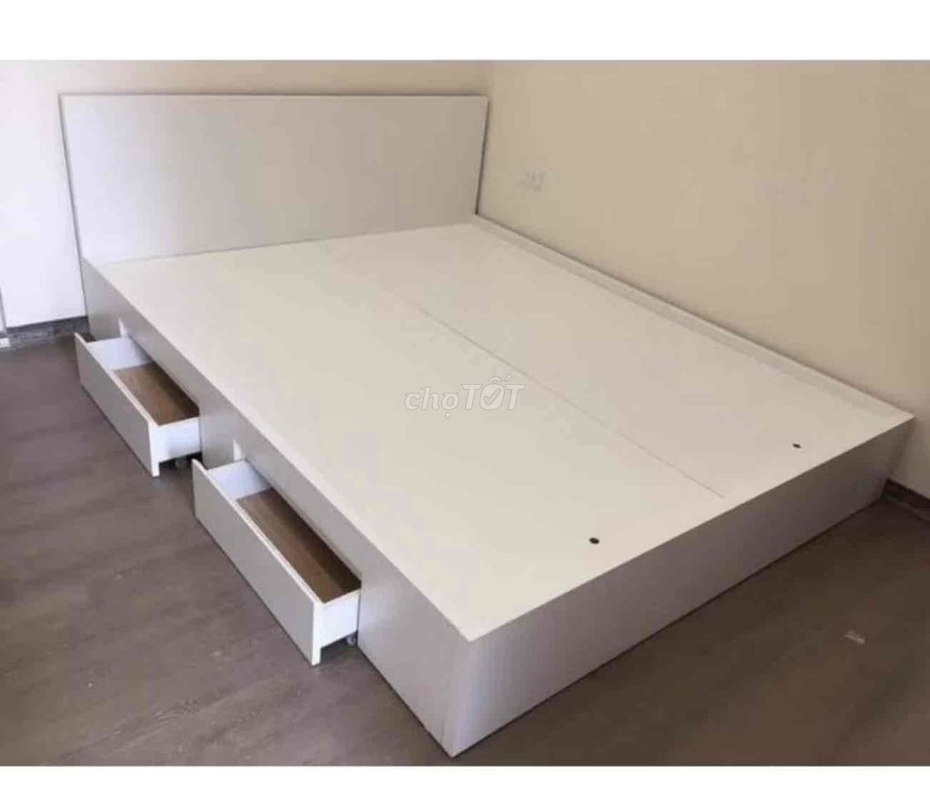 Giường ngủ Gỗ ép 1.6m x 2m đã sử dụng. Mua bán Giường, chăn ga gối nệm tại Quận Thanh Xuân Hà Nội được đăng bởi Mac Yen hình 1