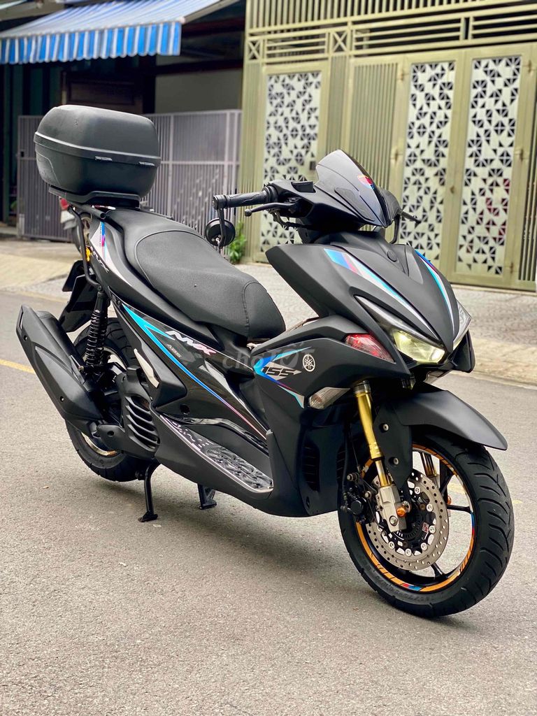 Yamaha NVX 155 Smartkey ABS родной резвый есть рассрочка