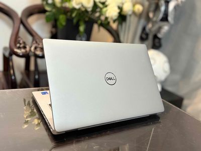 Dell màu bạc mới 95% Cor i7 thế hệ 11 ram 16g/256g