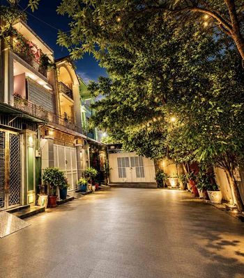 NHÀ BÁN 3 TẦNG HẺM XE HƠI GẦN VẠN PHÚC CITY