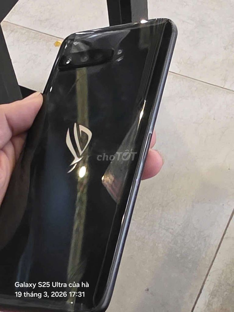 ROG Phone 3 Đen. Mua bán Điện thoại tại Thành phố Biên Hòa Đồng Nai được đăng bởi    thiên hoàng hình 1