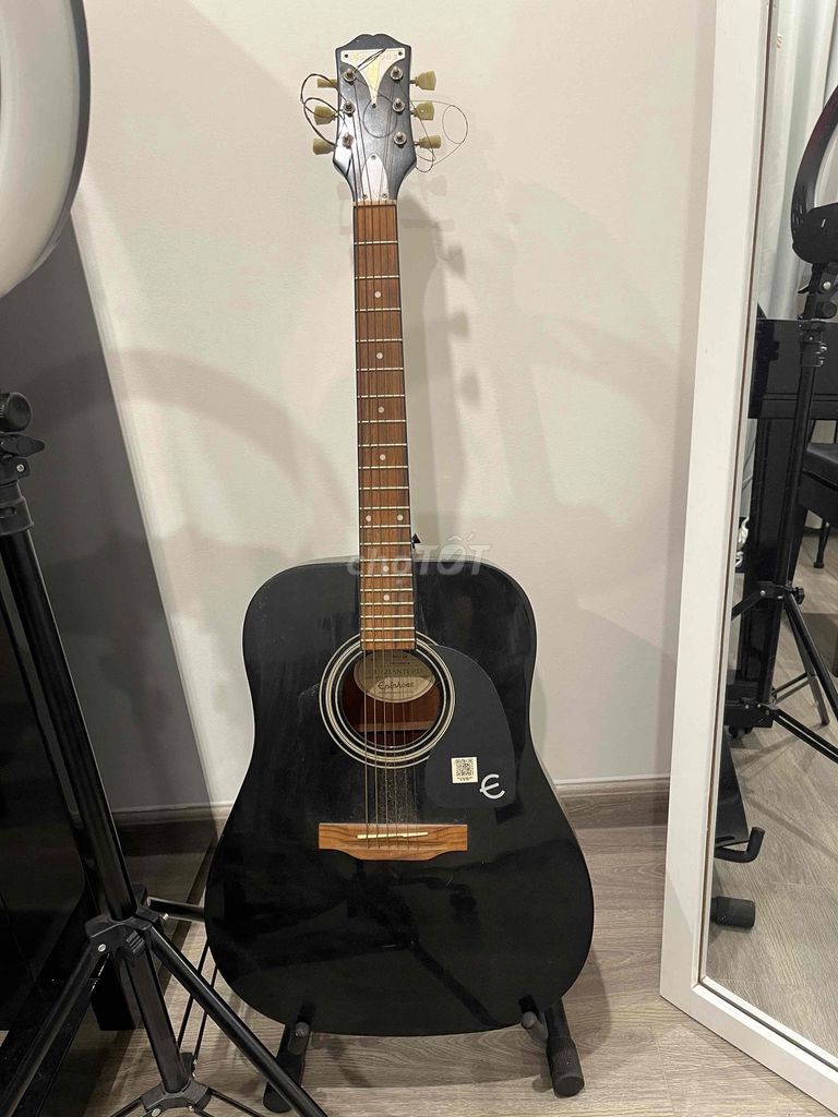 Đàn guitar Epiphone PRO-1 Natural Đen. Mua bán Nhạc cụ tại Thành phố Thủ Đức Tp Hồ Chí Minh được đăng bởi Hồ Trúc Ly hình 1