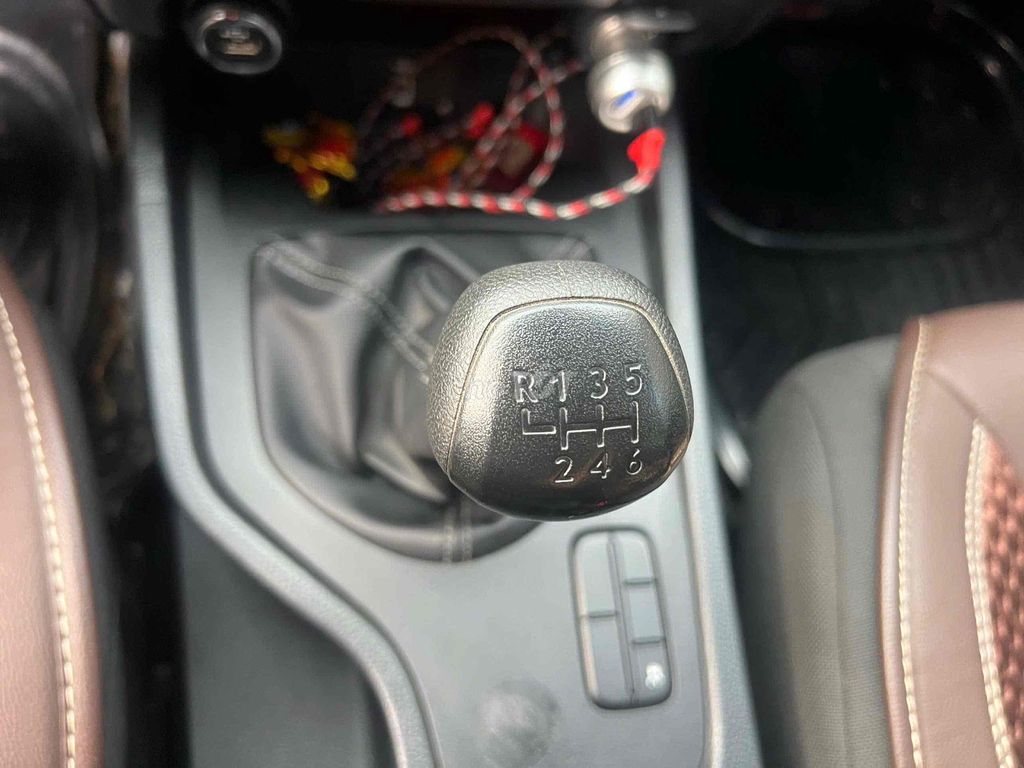 Ford Ranger 2020 XLS 2.2L 4x2 MT - 34000 km. Mua bán Ô tô tại Quận Bình Tân Tp Hồ Chí Minh được đăng bởi Lan pham  hình 18